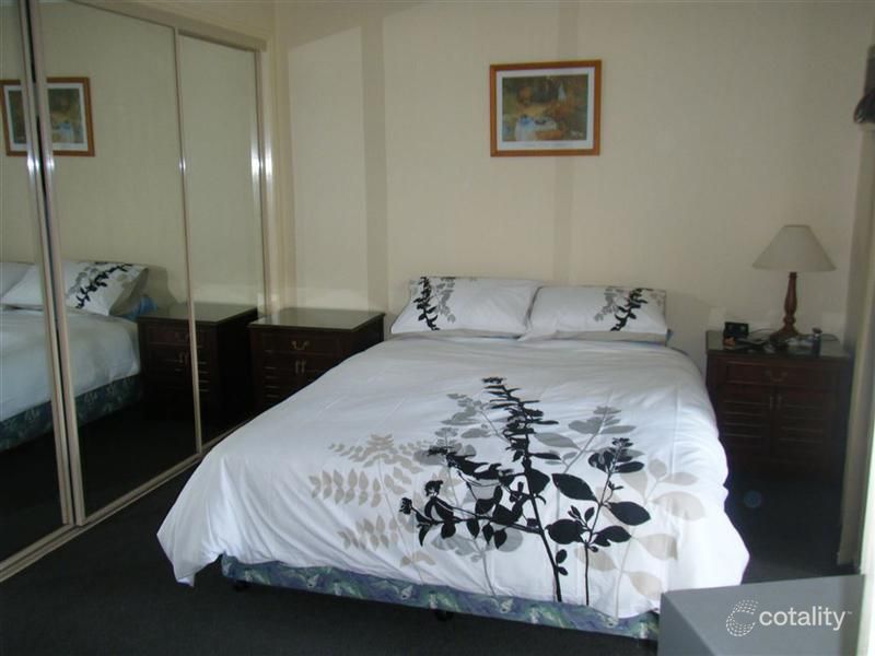 60/215 Cottesloe Dr, Mermaid Waters, QLD 4218