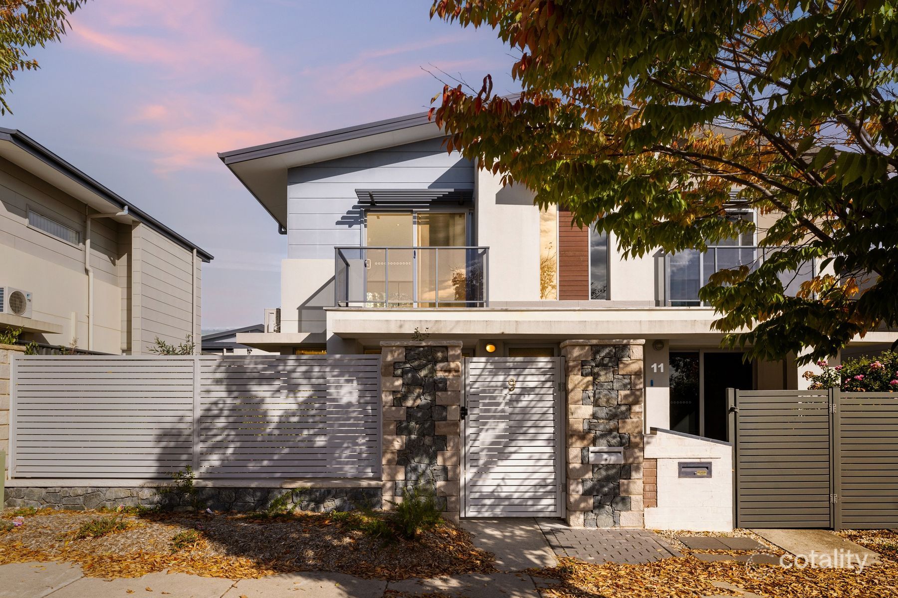 9 Peg Minty Cres, Weston, ACT 2611