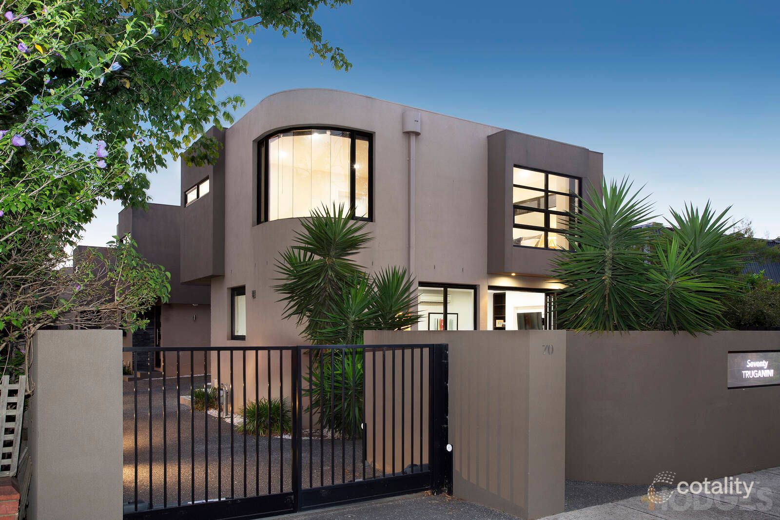 1/70 Truganini Rd, Carnegie, VIC 3163