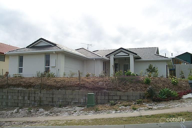 37 Driftwood Dr, Castaways Beach, QLD 4567