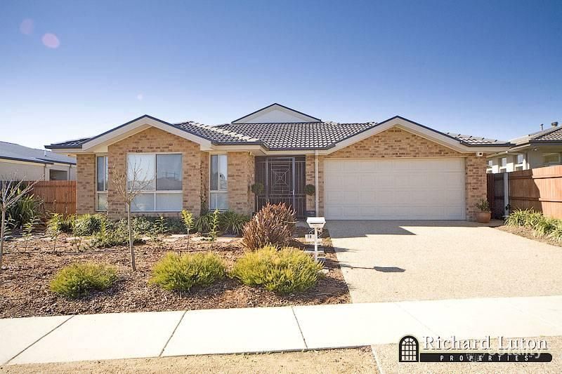 19 Flos Greig St, Watson, ACT 2602