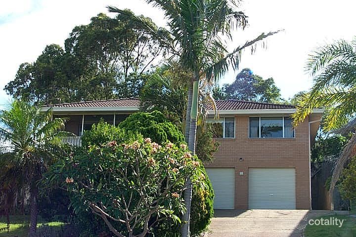12 Dawn Dr, Moonee Beach, NSW 2450