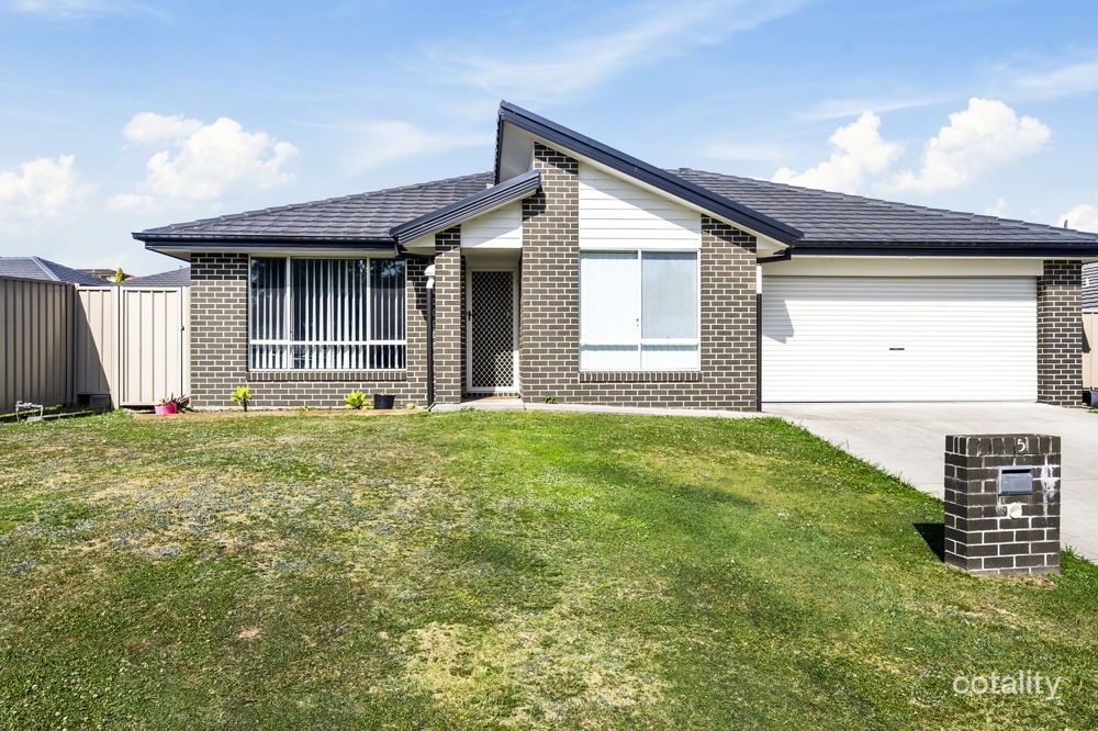 5 Stingray Creek Rd, Moonee Beach, NSW 2450