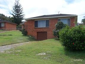 2-4 Flinders St, South West Rocks, NSW 2431