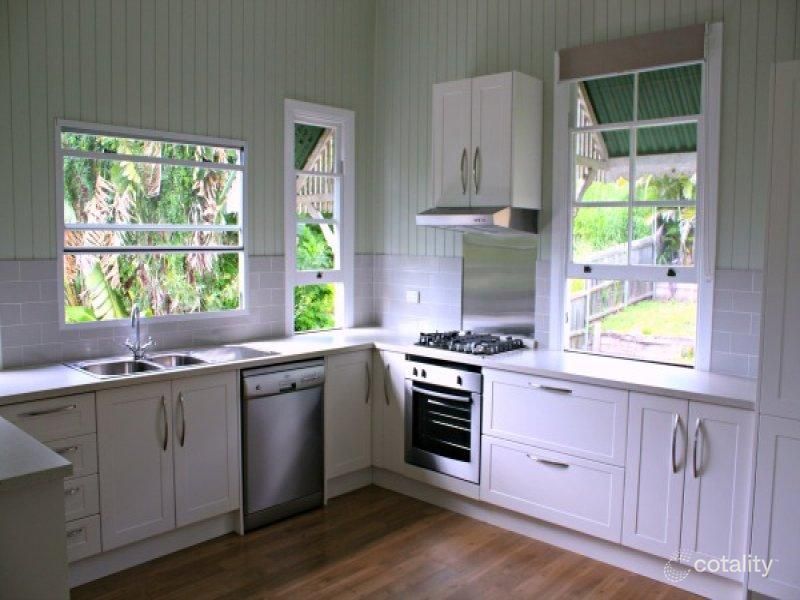 28 Ellenborough St, Ipswich, QLD 4305