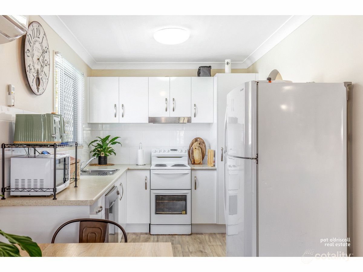 31 Rose St, Koongal, QLD 4701