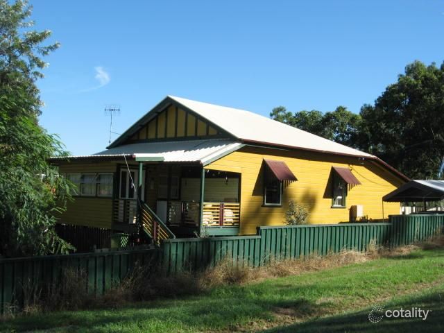 53 Ipswich St, Esk, QLD 4312