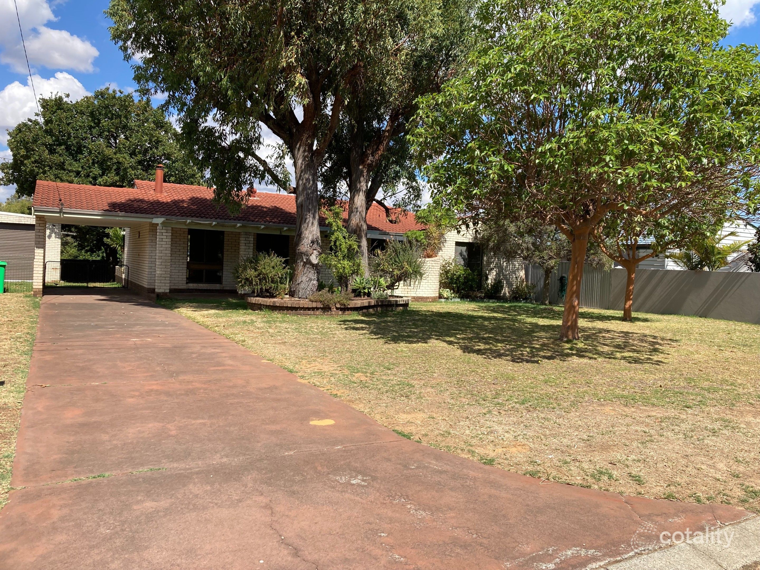 4 Harding Way, Australind, WA 6233