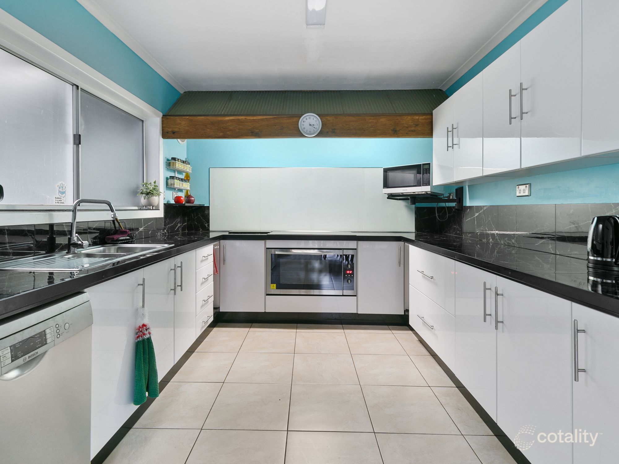 155 North Rd, Lower Beechmont, QLD 4211
