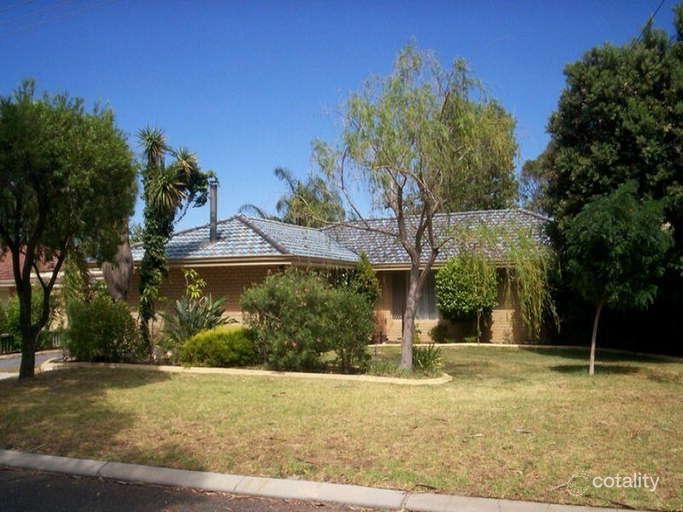 6 Norfolk St, Forrestfield, WA 6058