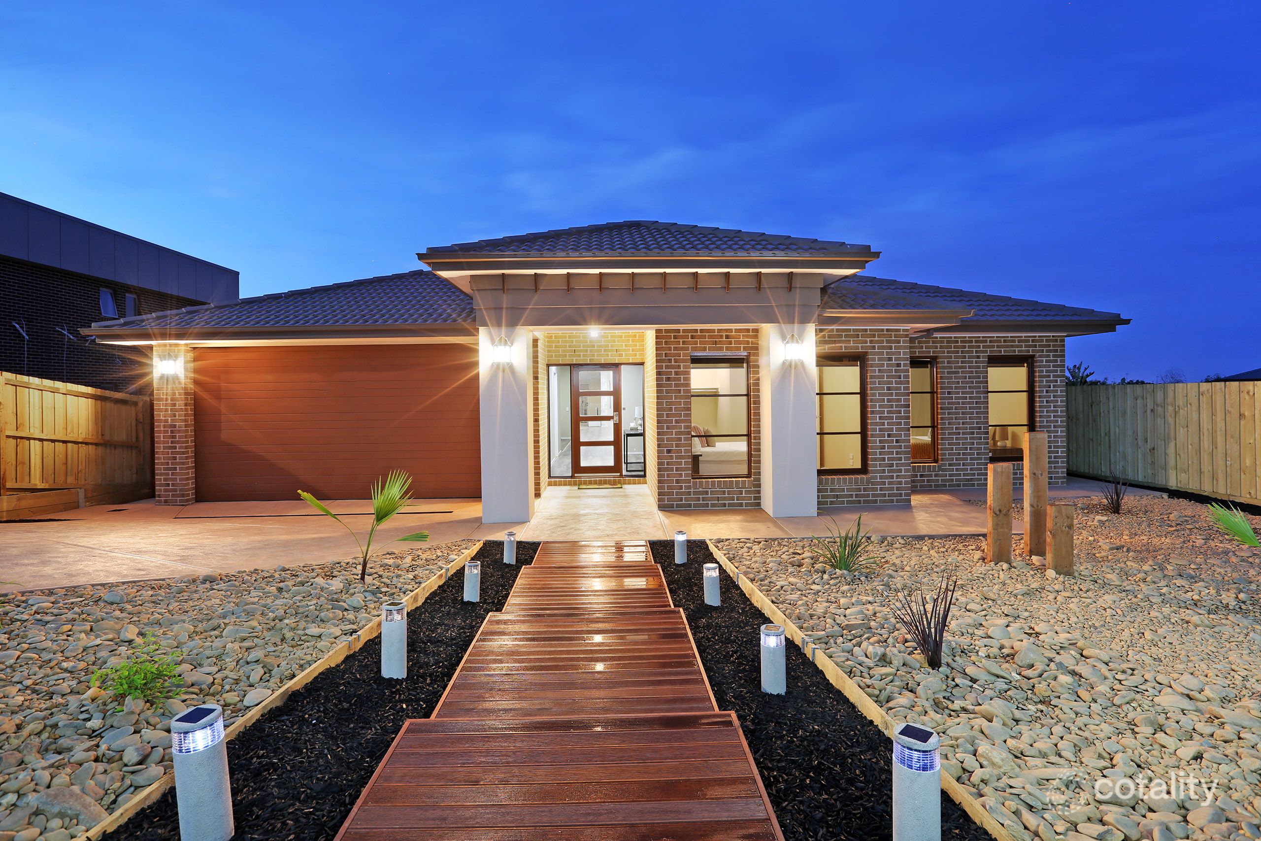 8 Katelyn Ct, Waurn Ponds, VIC 3216