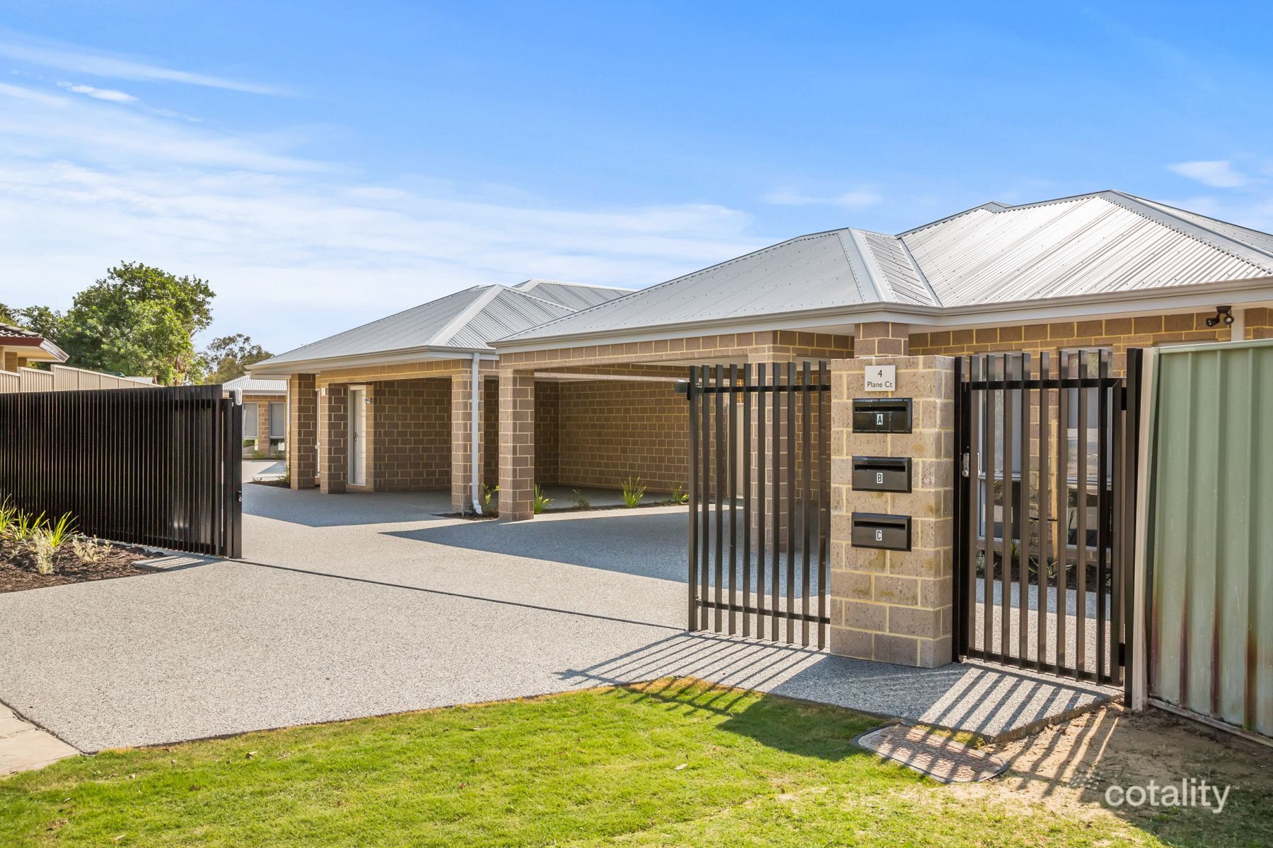 4a Plane Ct, Beldon, WA 6027