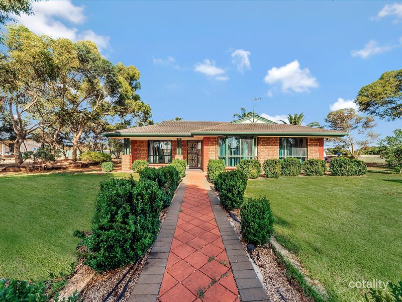 4 Racecourse Rd, Balaklava, SA 5461