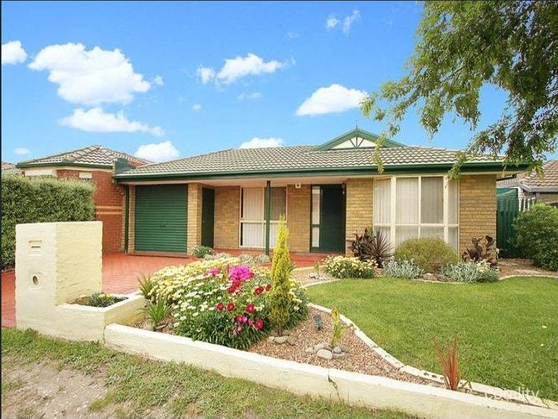 20 Pinnock Ave, Roxburgh Park, VIC 3064