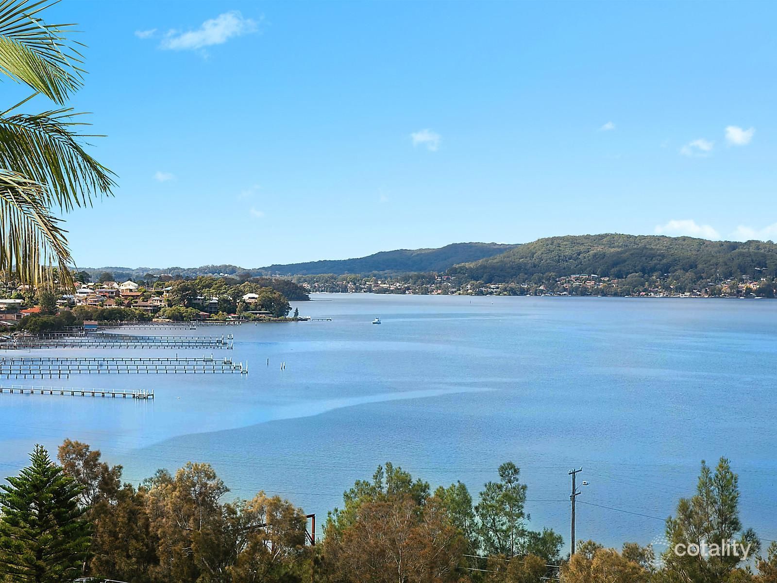 5 Sandstone Cres, Tascott, NSW 2250