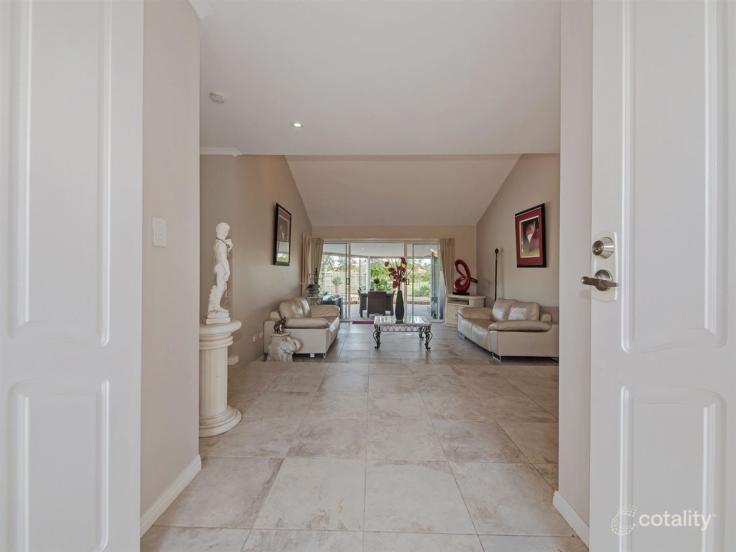 6 Saint Andrews Dr, Cornubia, QLD 4130