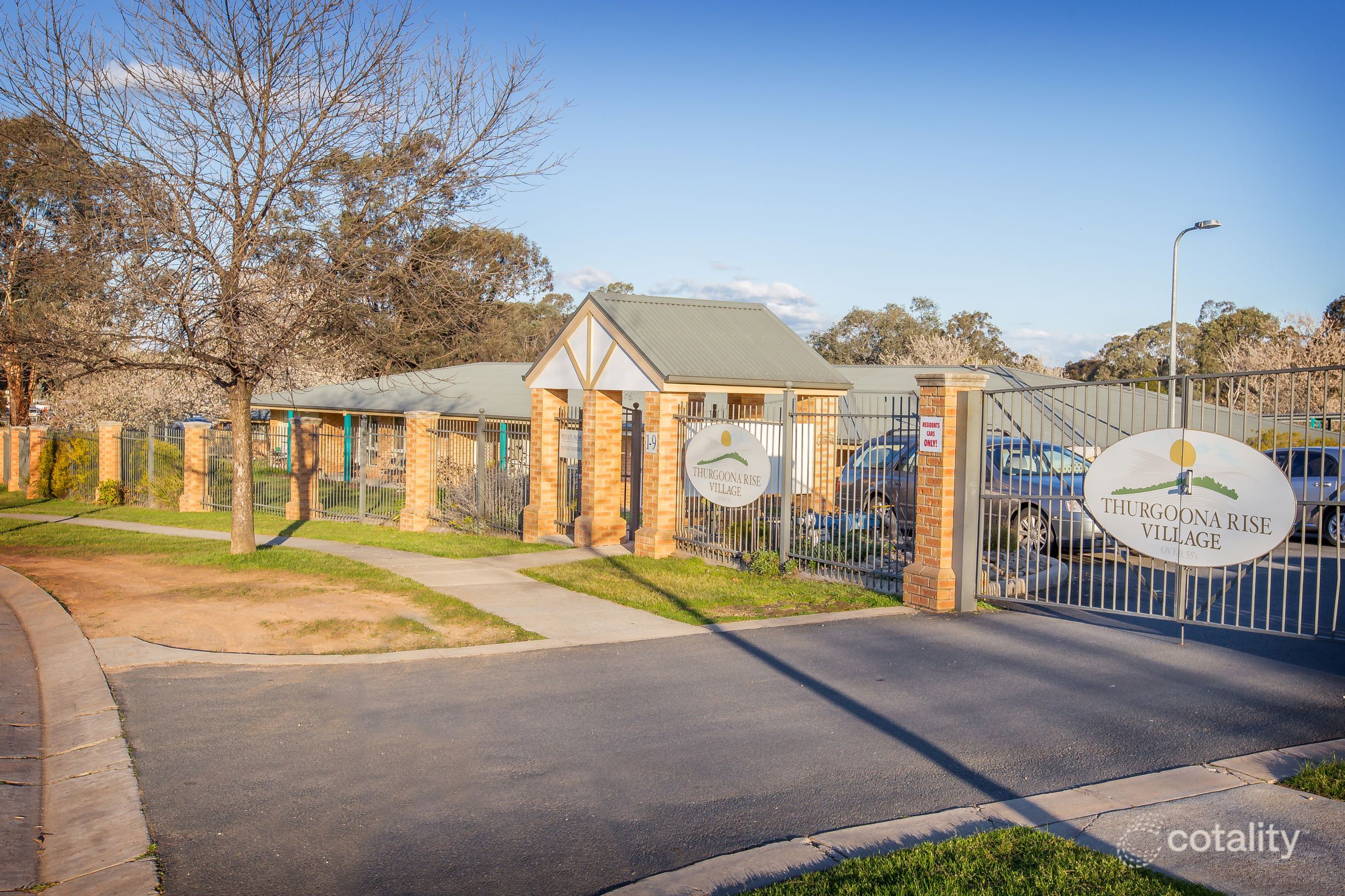 24/7 Severin Ct, Thurgoona, NSW 2640