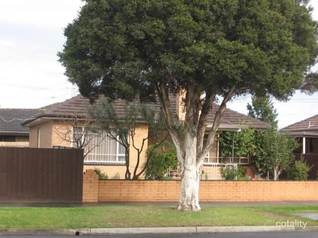 63 Mcfadzean Ave, Reservoir, VIC 3073