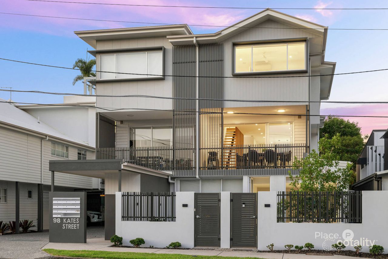 100 Kates St, Morningside, QLD 4170