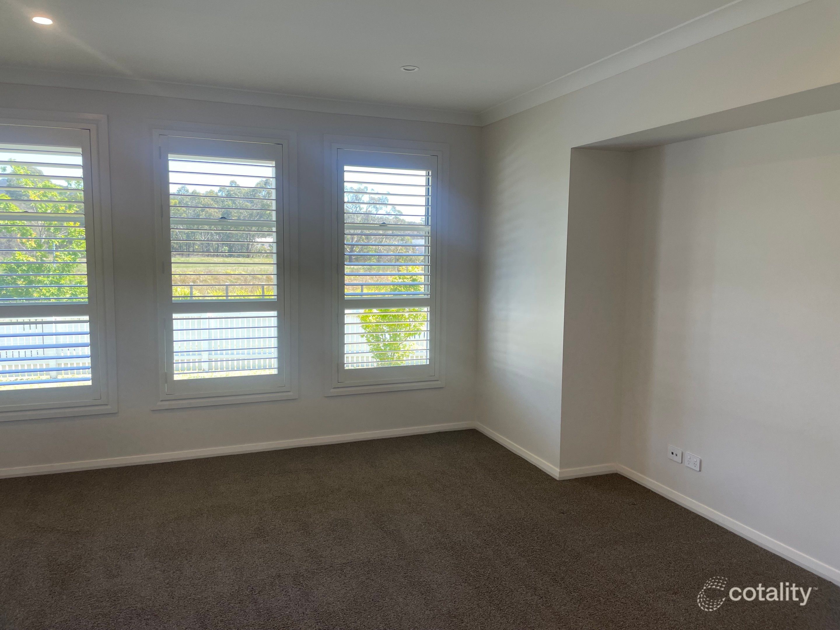 16 Windeyer St, Renwick, NSW 2575