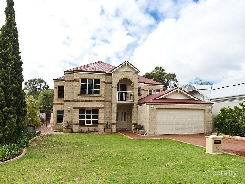 18 Newbery Rd, Wembley Downs, WA 6019