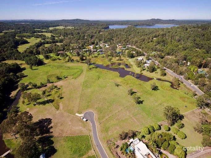 7 Hamilton Cl, Mooloolah Valley, QLD 4553