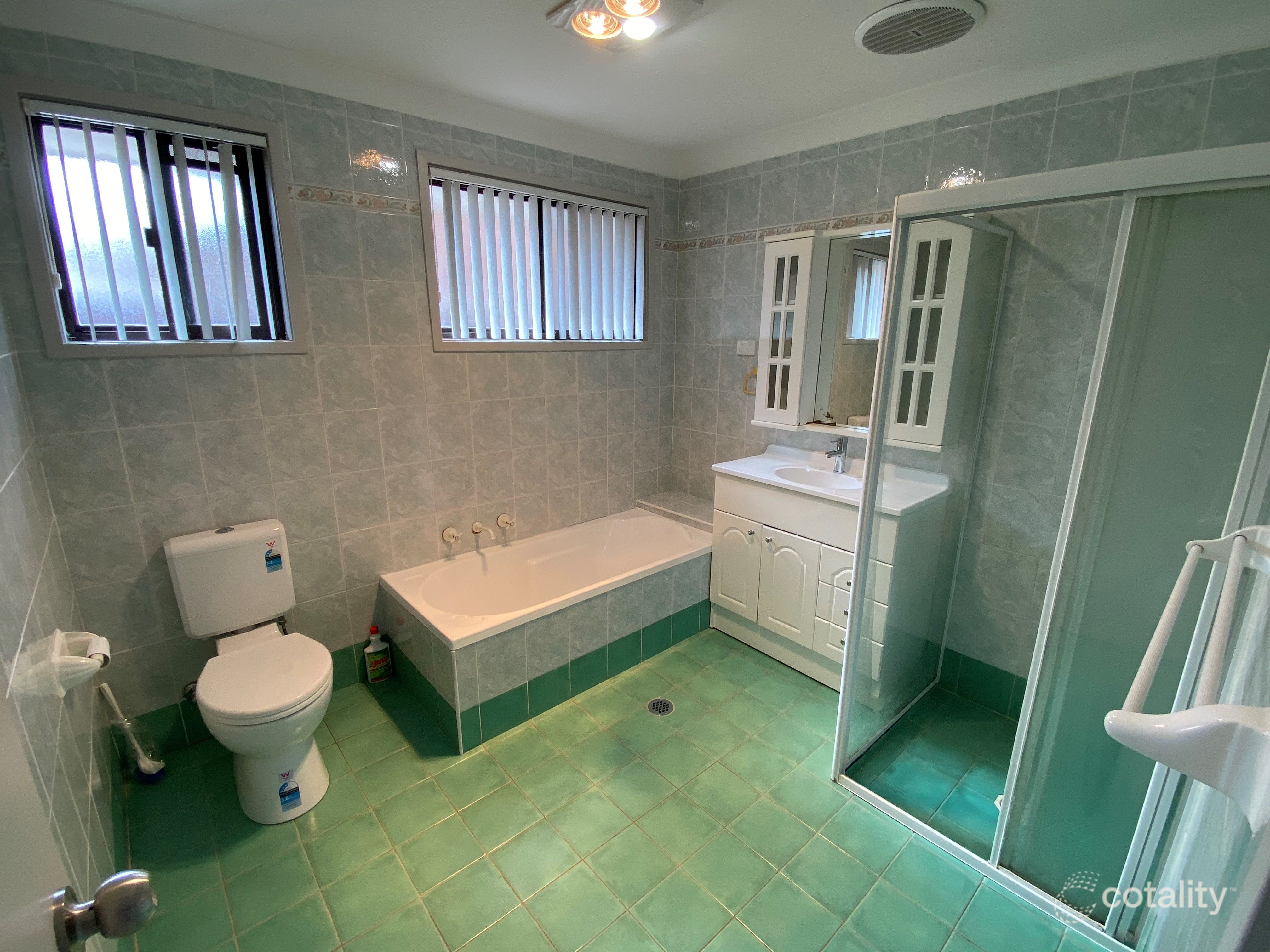 12 Whyalla Cl, Wakeley, NSW 2176