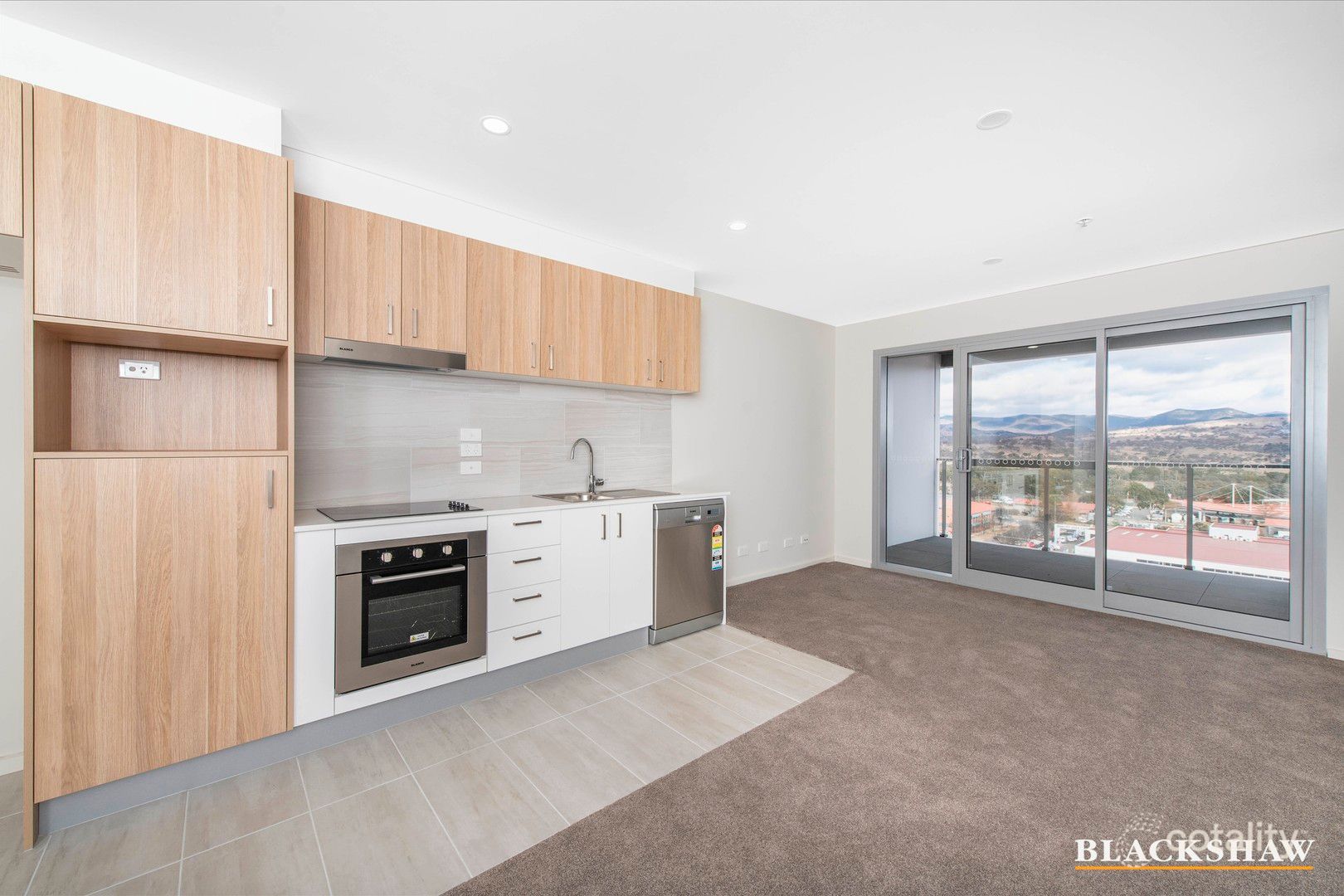 353/325 Anketell St, Greenway, ACT 2900