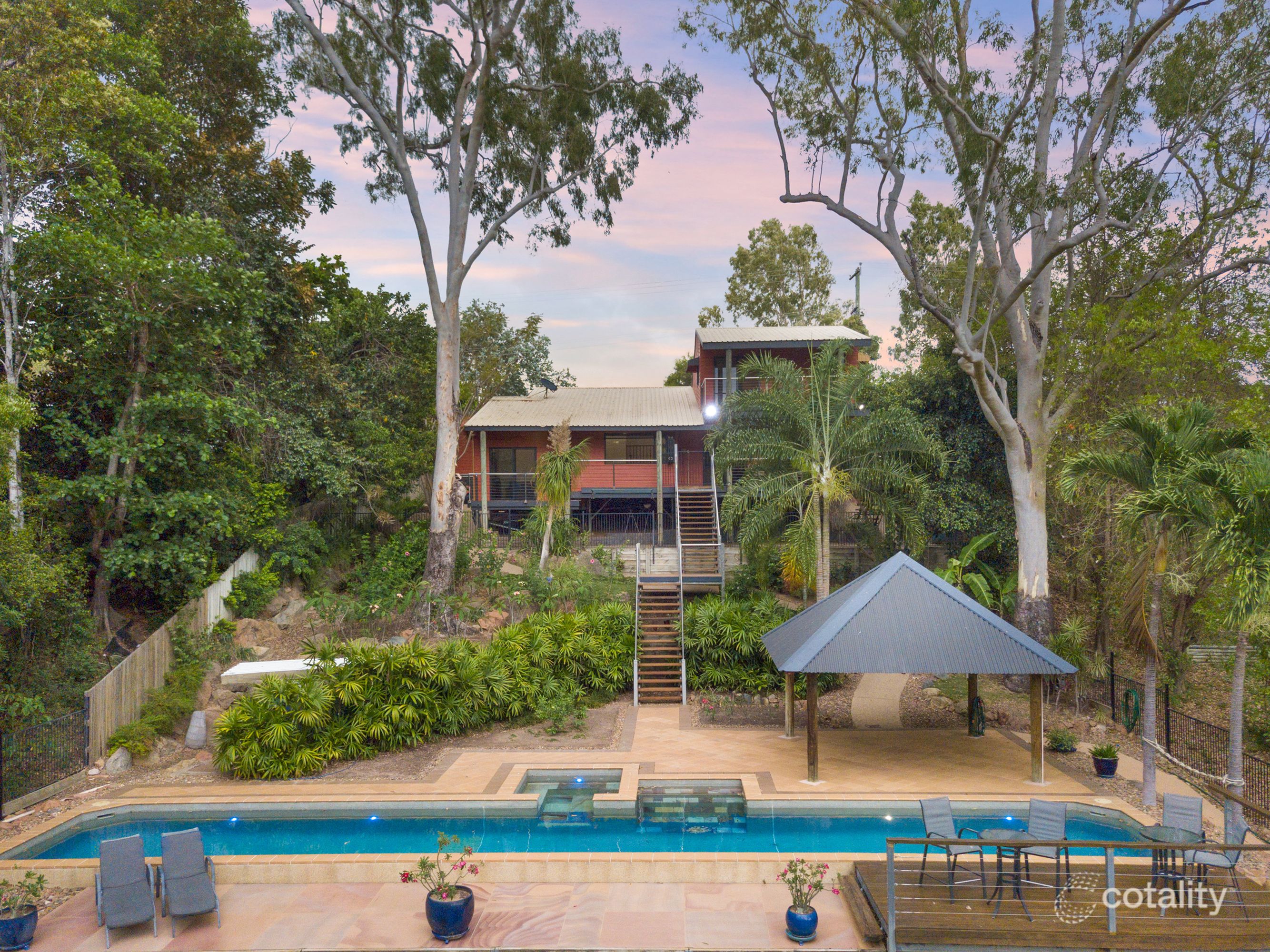 1590 Riverway Dr, Kelso, QLD 4815