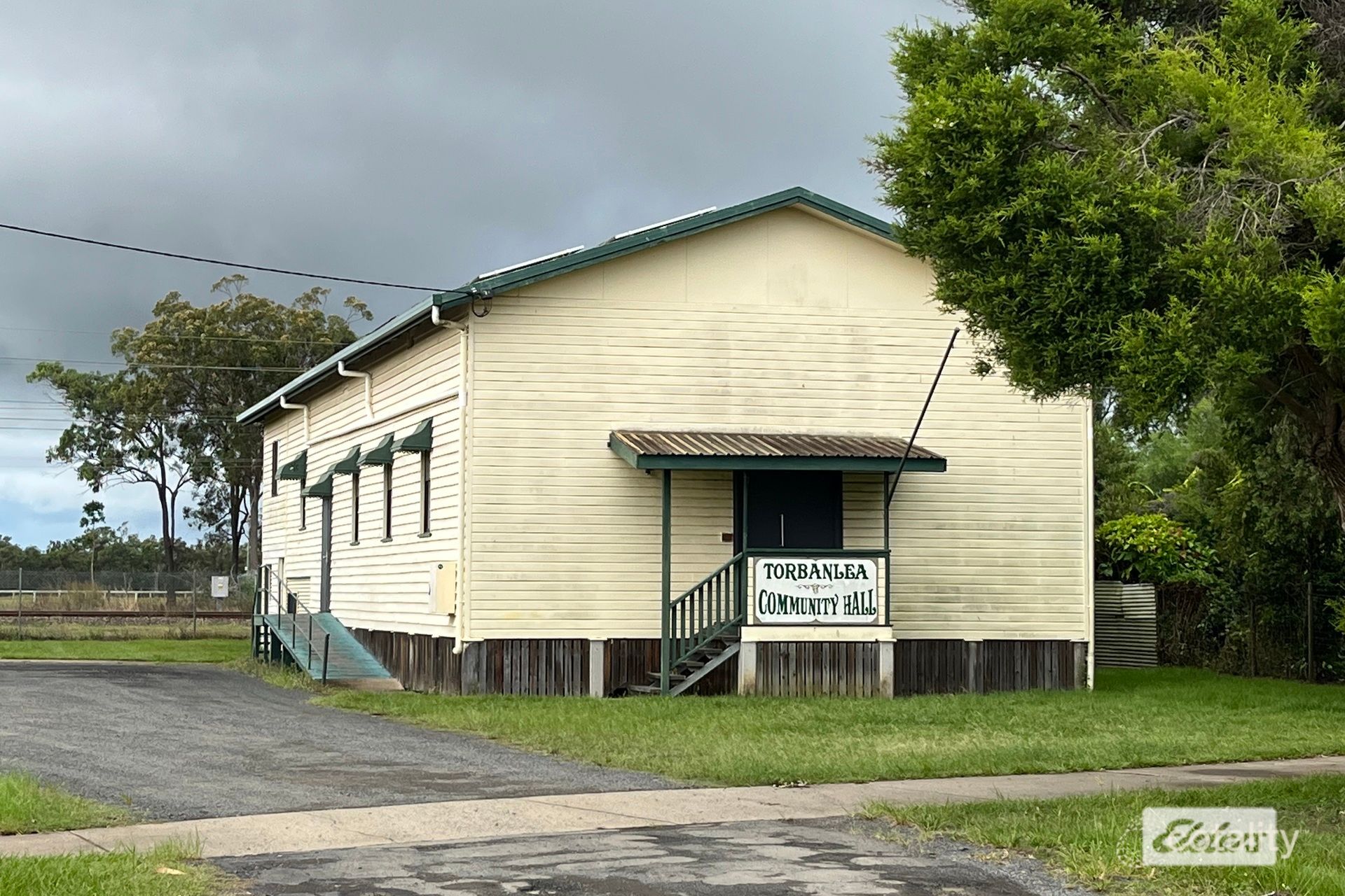 30 Robertson St, Torbanlea, QLD 4662