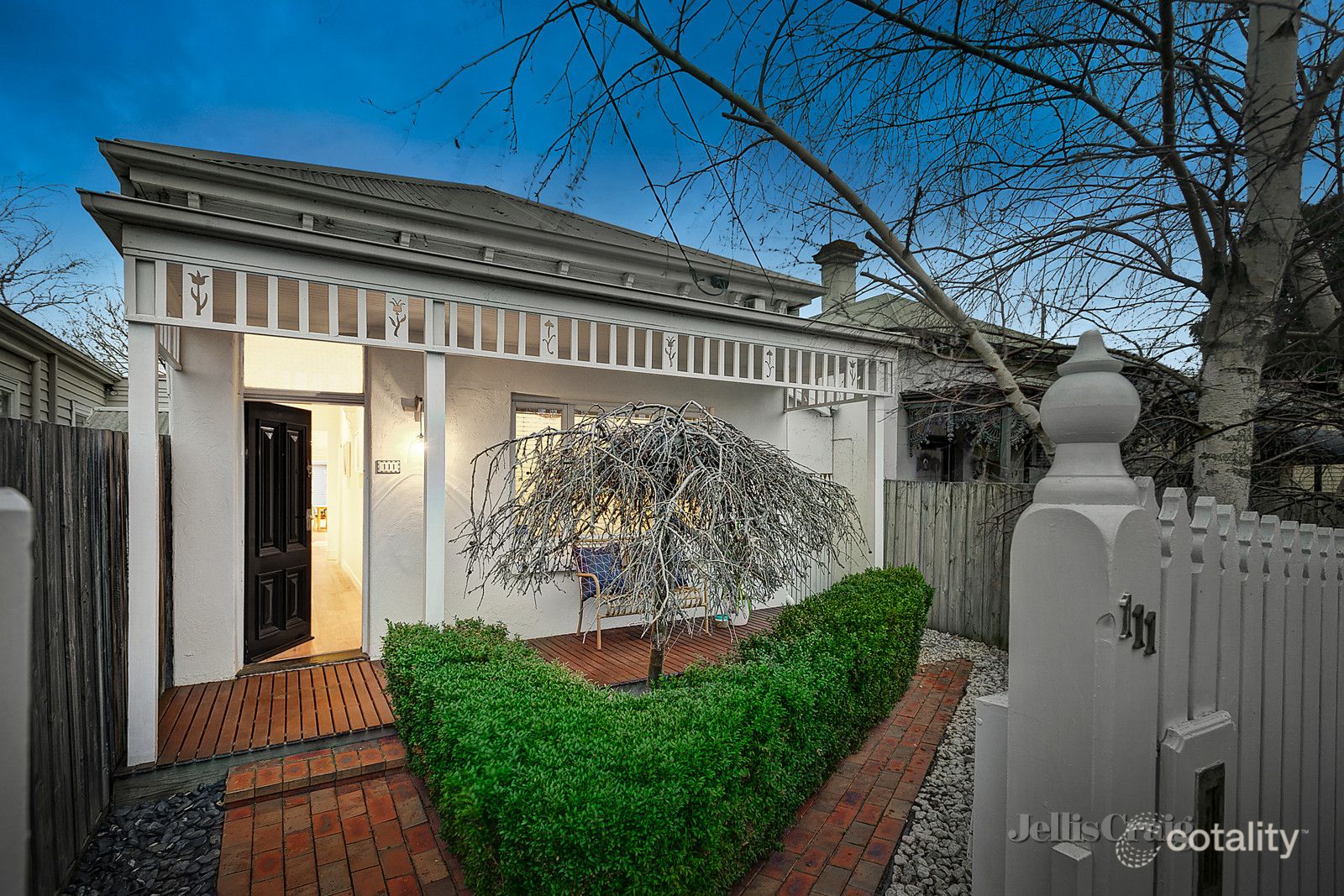 111 Tooronga Rd, Glen Iris, VIC 3146