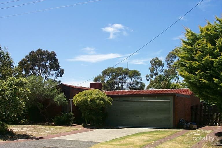 4 Huxley Ct, Camillo, WA 6111
