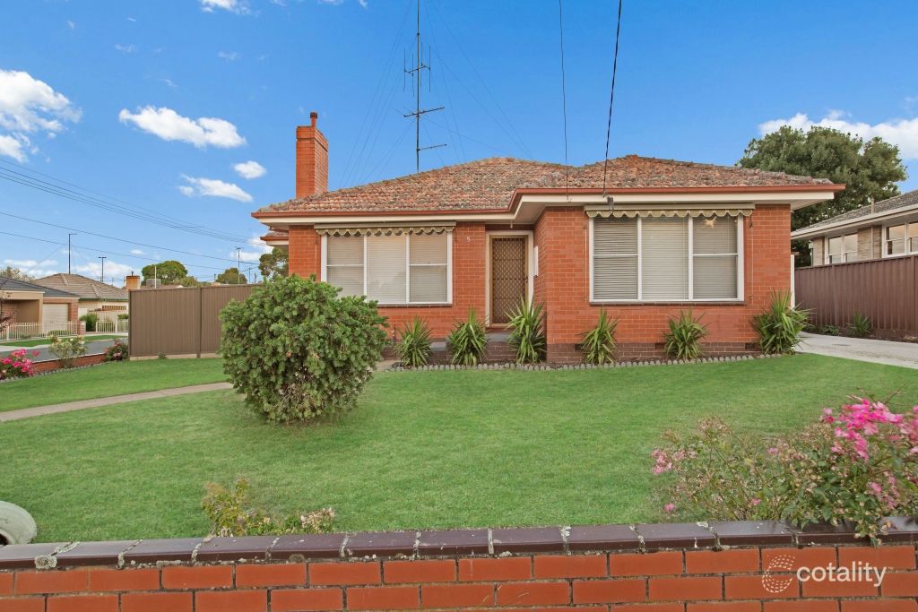 5 Sherwood St, Wendouree, VIC 3355