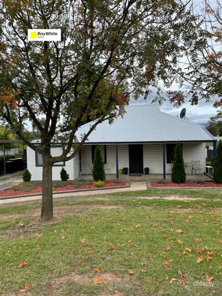 92 Russell St, Tumut, NSW 2720