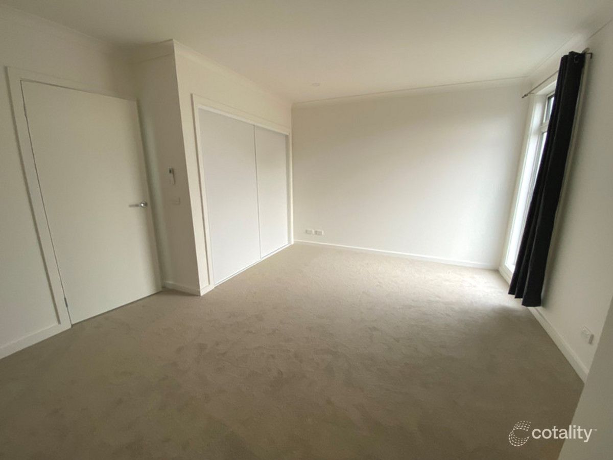 10 Cameo Cres, South Morang, VIC 3752