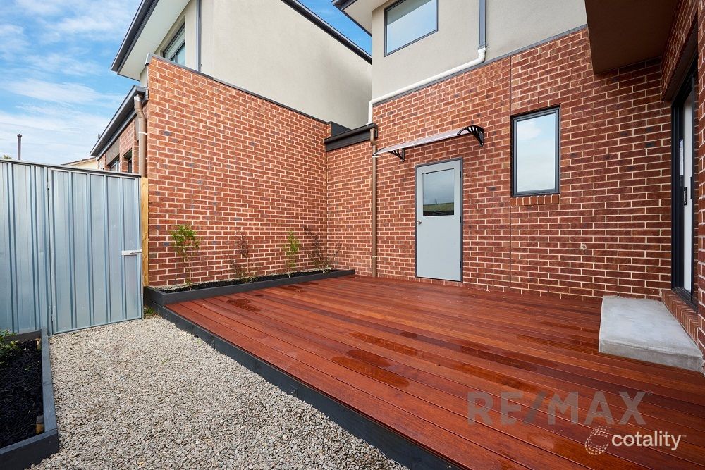 33 Mclean Cres, Dandenong North, VIC 3175