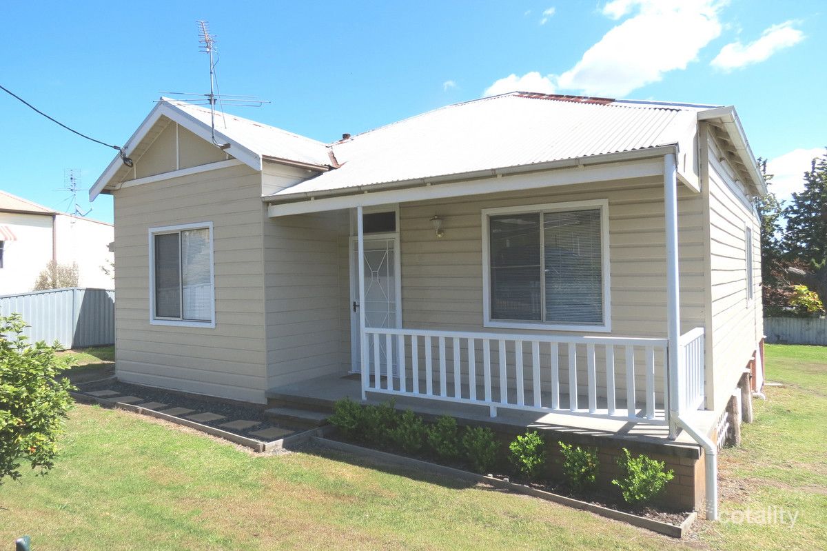 82 Catherine St, Cessnock, NSW 2325