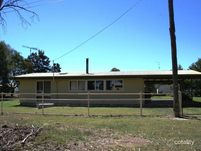 8 Simpson St, Deepwater, NSW 2371