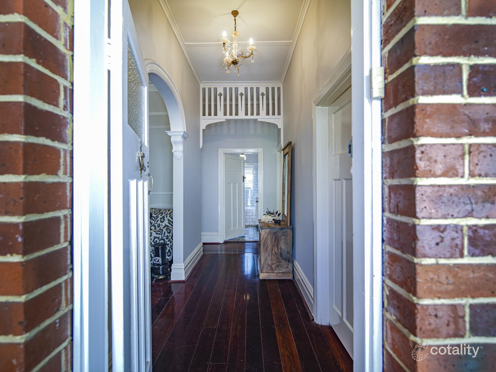 8 James St, Guildford, WA 6055