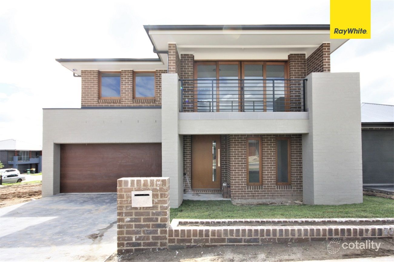 27 Waxflower St, Denham Court, NSW 2565