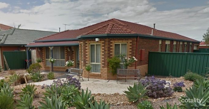 6 Cuthbert Pl, Burnside, VIC 3023