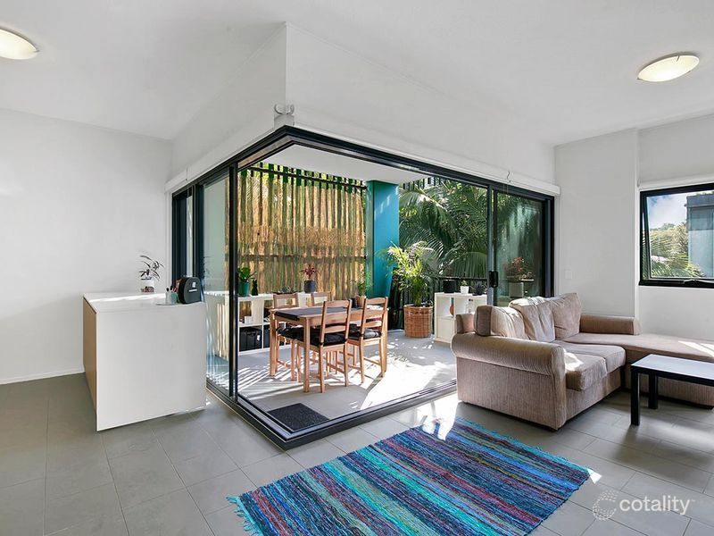 25/2-4 Garden Tce, Newmarket, QLD 4051