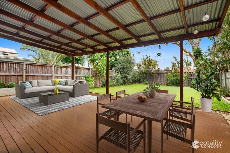 14 Paradise Ave, Miami, QLD 4220