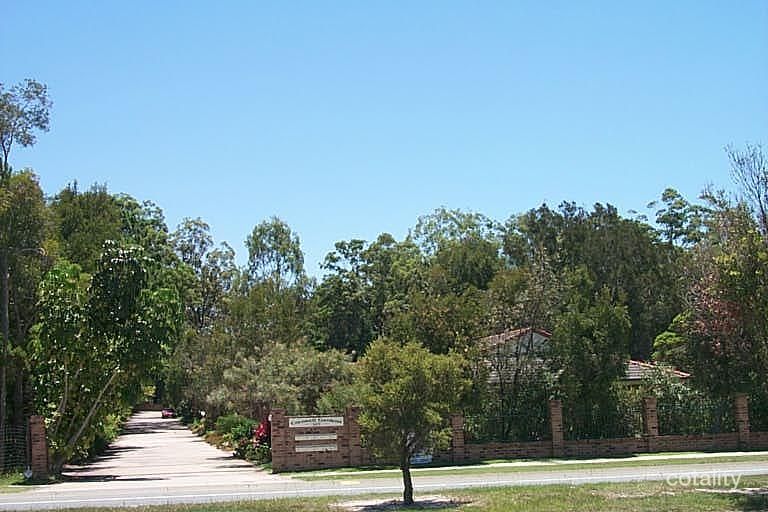 415 Oxley Dr, Runaway Bay, QLD 4216