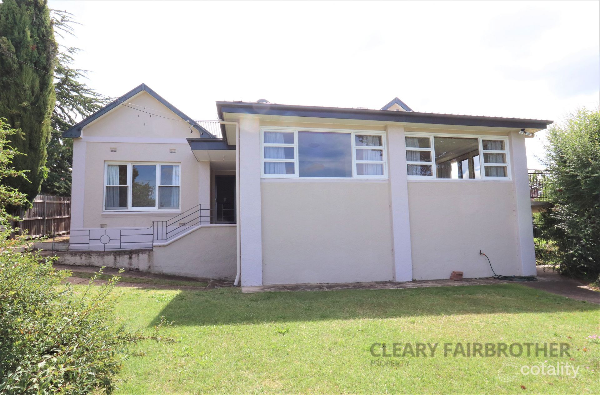231 Peel St, Bathurst, NSW 2795