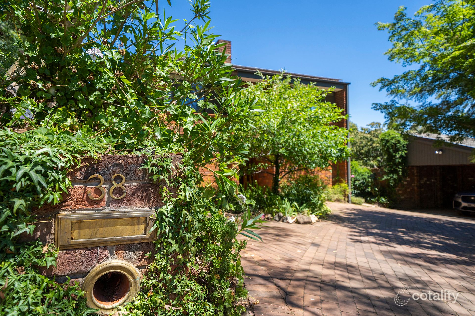 38 Couvreur St, Garran, ACT 2605