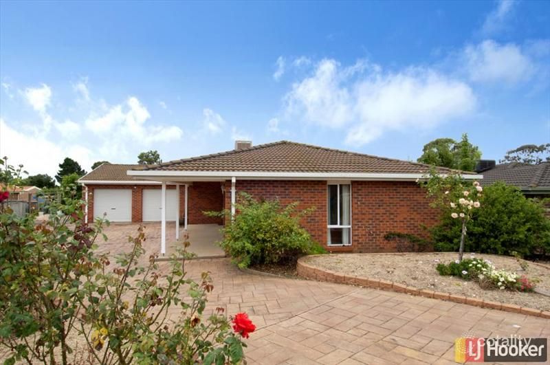 7 Namai Pl, Queanbeyan West, NSW 2620