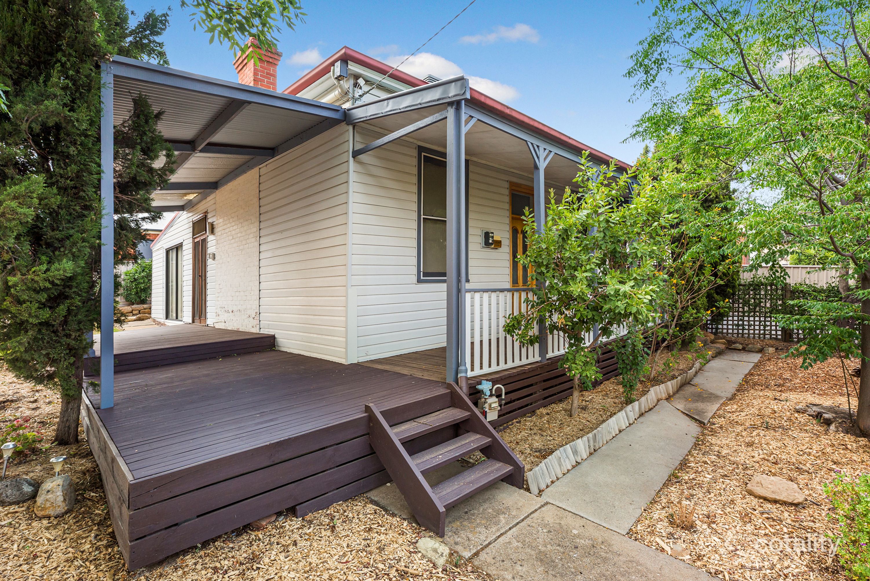 219 Allingham St, Kangaroo Flat, VIC 3555