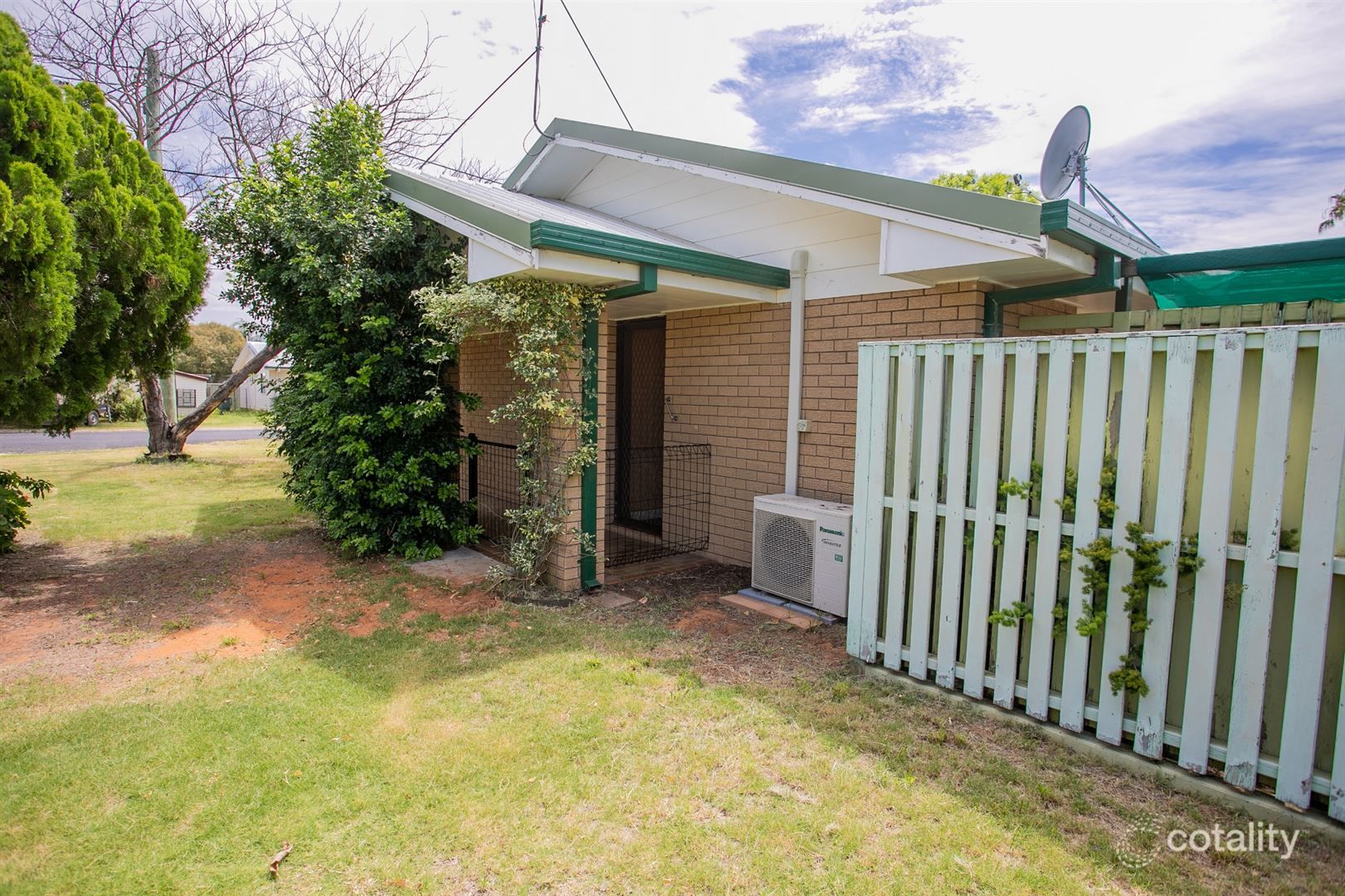15 Wood St, Chinchilla, QLD 4413