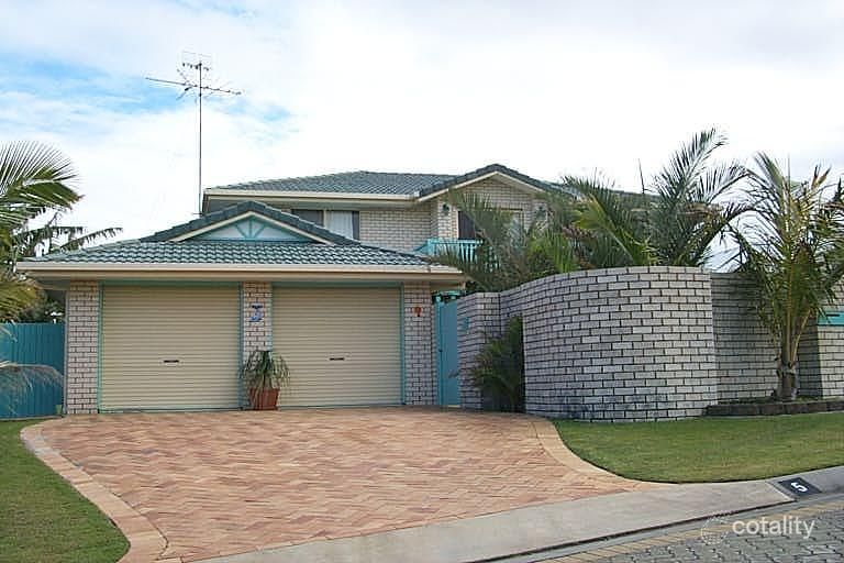 5 Daybreak Ct, Castaways Beach, QLD 4567